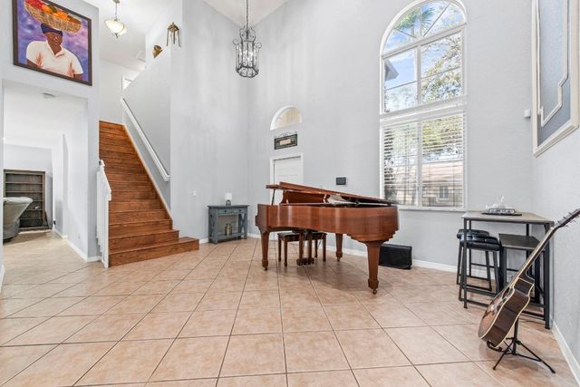 1422 SW 106th Way, Davie, FL 33324