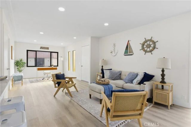 300 N Rampart 152, Orange, CA 92868