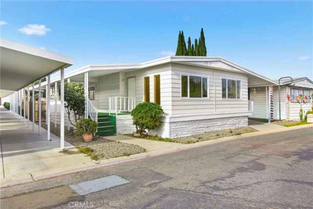 300 N Rampart 152, Orange, CA 92868