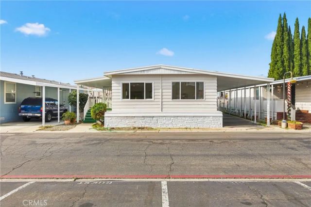 300 N Rampart 152, Orange, CA 92868