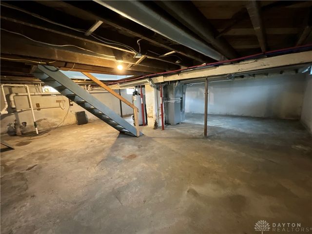 123 Chestnut Street, Englewood, OH 45322