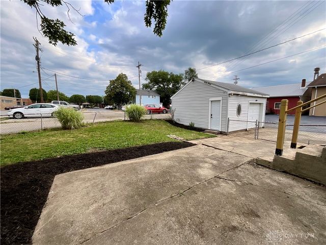123 Chestnut Street, Englewood, OH 45322