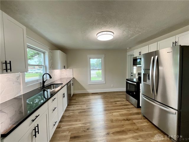 123 Chestnut Street, Englewood, OH 45322