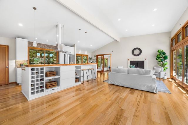 1095 Wilderfield, Los Gatos, CA 95033