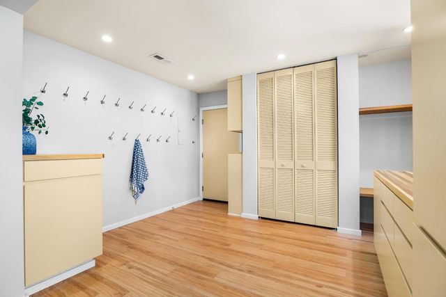1095 Wilderfield, Los Gatos, CA 95033