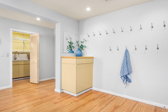 1095 Wilderfield, Los Gatos, CA 95033