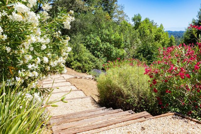 1095 Wilderfield, Los Gatos, CA 95033