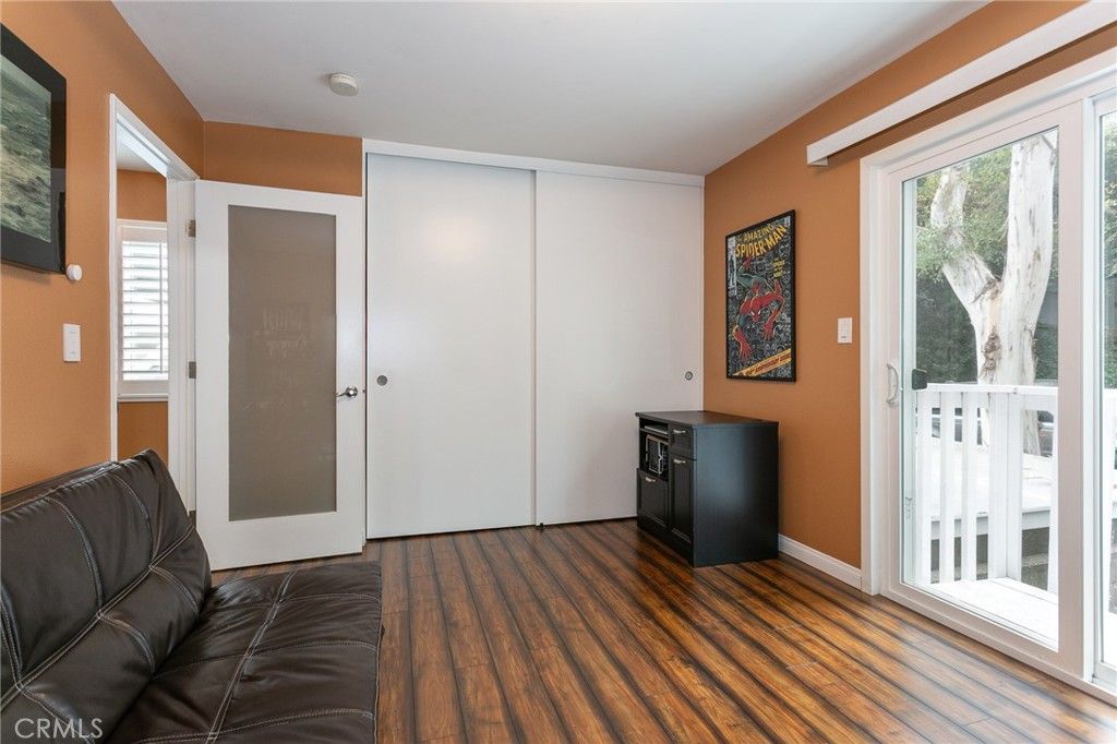 Image 29 of property listing at 20925 Almazan Road, Woodland Hills, CA 91364