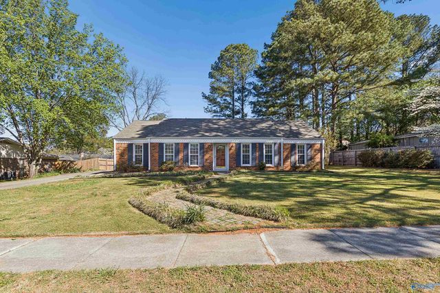 2511 Galahad Drive SE, Huntsville, AL 35803