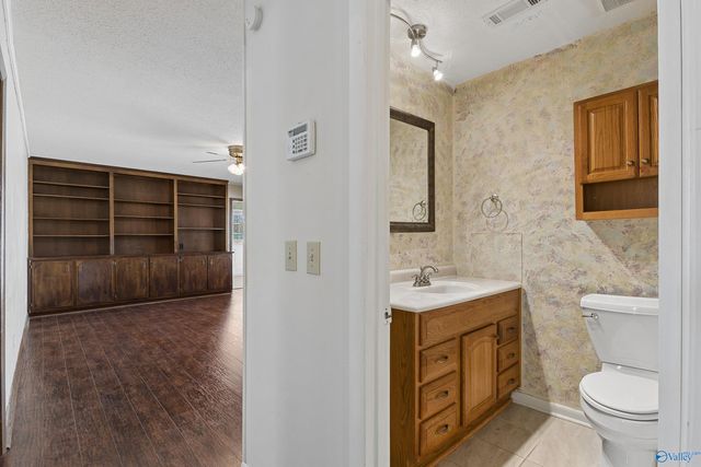 2511 Galahad Drive SE, Huntsville, AL 35803