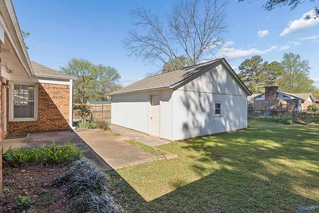 2511 Galahad Drive SE, Huntsville, AL 35803