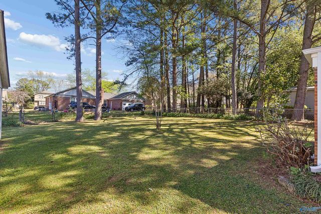 2511 Galahad Drive SE, Huntsville, AL 35803