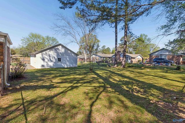 2511 Galahad Drive SE, Huntsville, AL 35803