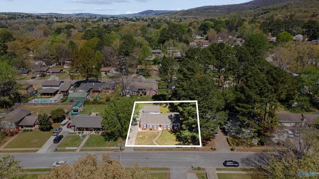 2511 Galahad Drive SE, Huntsville, AL 35803