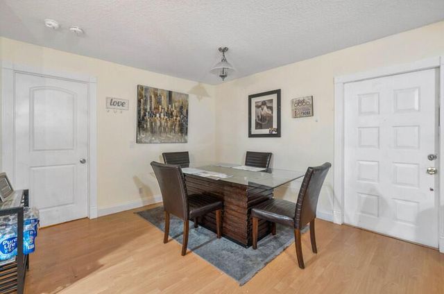 2 CROSSINGS Circle E E, Boynton Beach, FL 33435