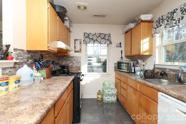 505 Campus Street, Charlotte, NC 28216