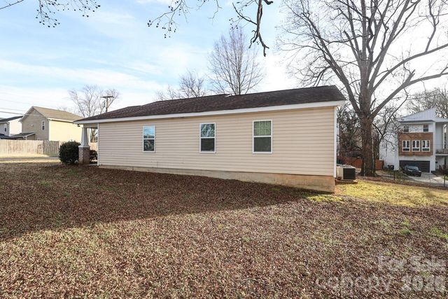 505 Campus Street, Charlotte, NC 28216