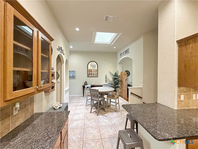 952 Parkview Drive, Canyon Lake, TX 78133