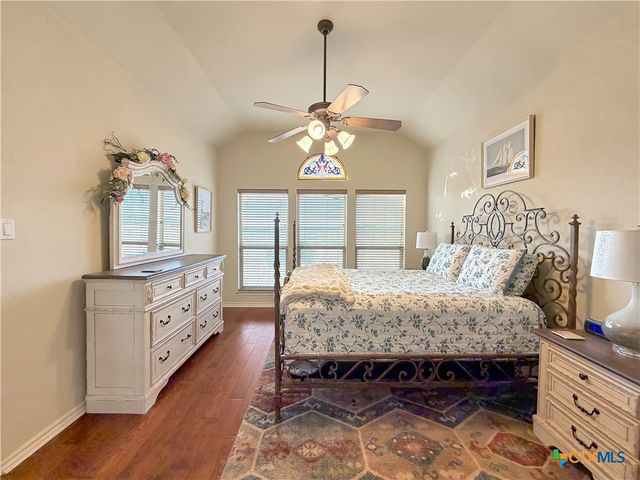 952 Parkview Drive, Canyon Lake, TX 78133