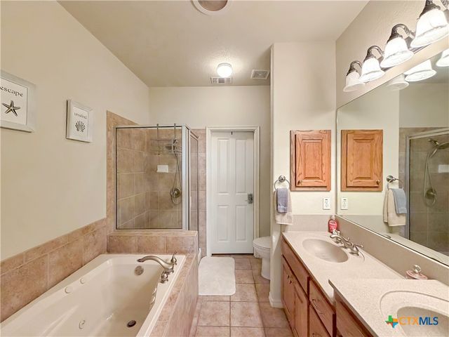 952 Parkview Drive, Canyon Lake, TX 78133