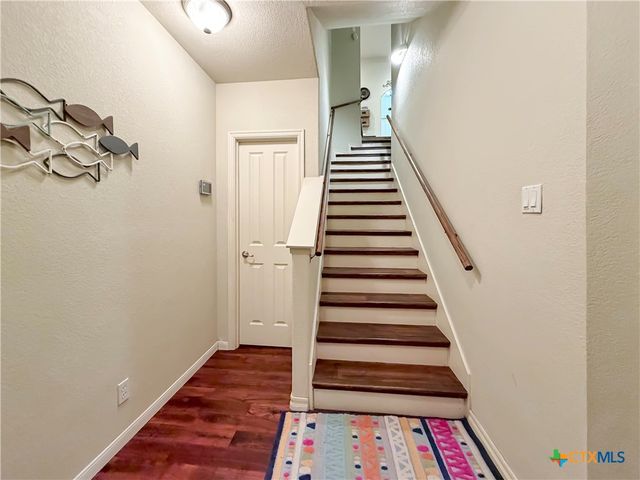 952 Parkview Drive, Canyon Lake, TX 78133