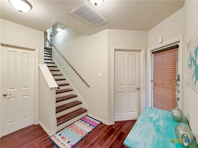 952 Parkview Drive, Canyon Lake, TX 78133