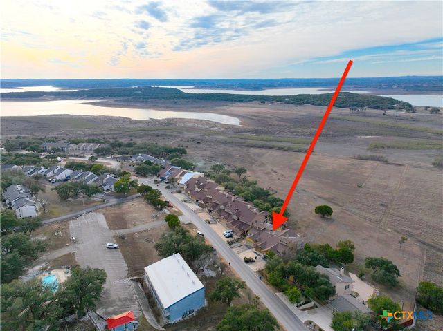 952 Parkview Drive, Canyon Lake, TX 78133