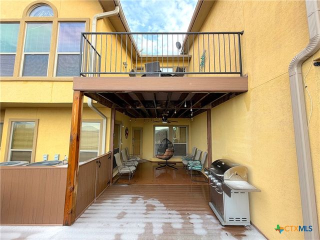 952 Parkview Drive, Canyon Lake, TX 78133