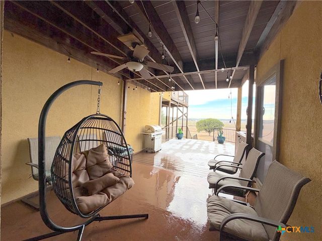 952 Parkview Drive, Canyon Lake, TX 78133