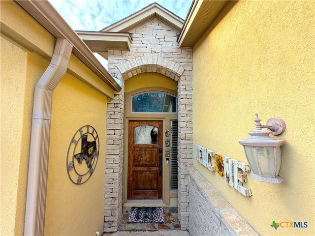 952 Parkview Drive, Canyon Lake, TX 78133