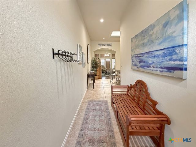 952 Parkview Drive, Canyon Lake, TX 78133