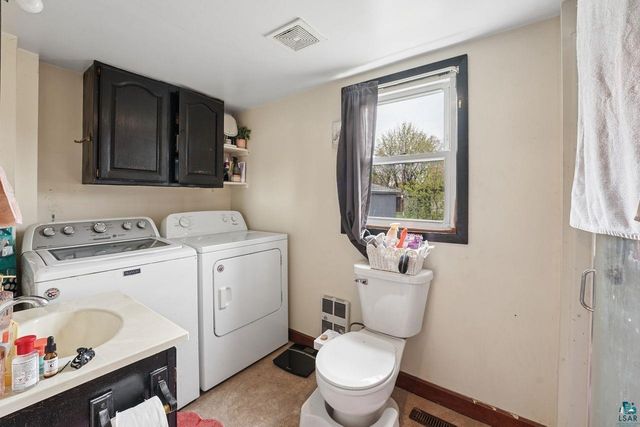 508 Clough Ave, Superior, WI 54880