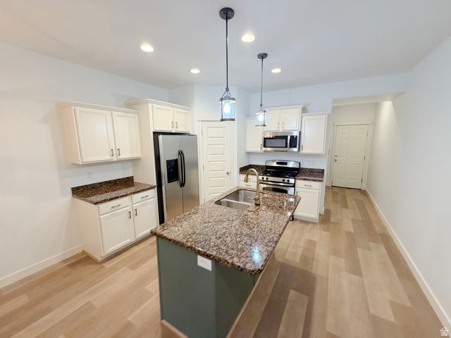 3788 W MANDRAKE VIEW CT, South Jordan, UT 84095