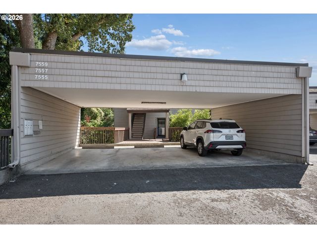 7557 N EDGEWATER Ave, Portland, OR 97203
