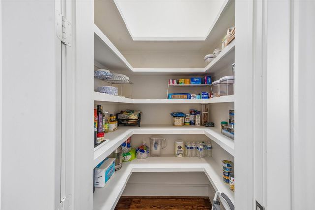6631 Edloe Street, Southside Place, TX 77005