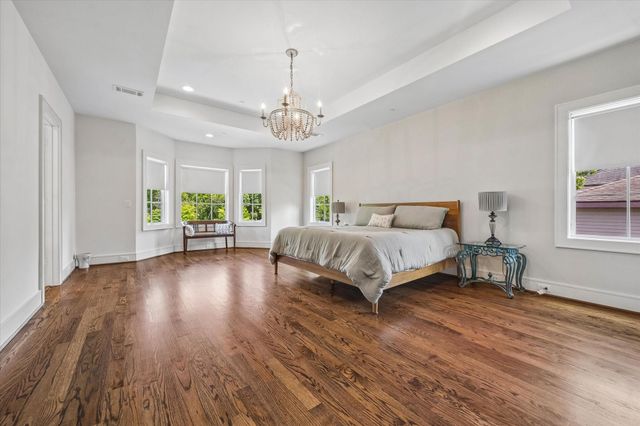 6631 Edloe Street, Southside Place, TX 77005