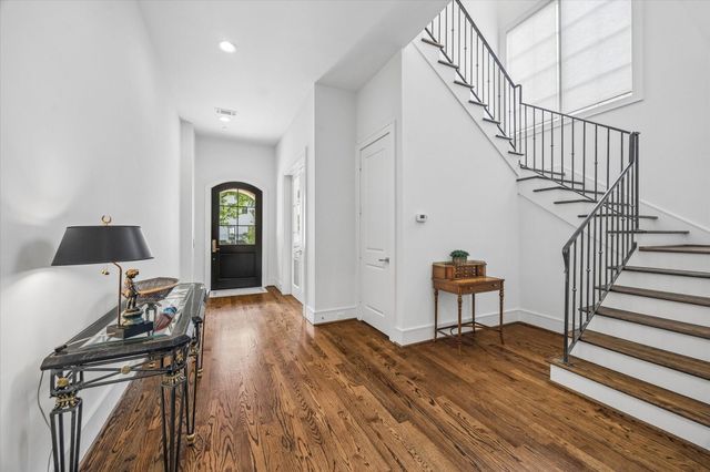 6631 Edloe Street, Southside Place, TX 77005