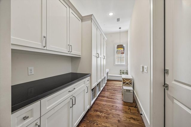 6631 Edloe Street, Southside Place, TX 77005