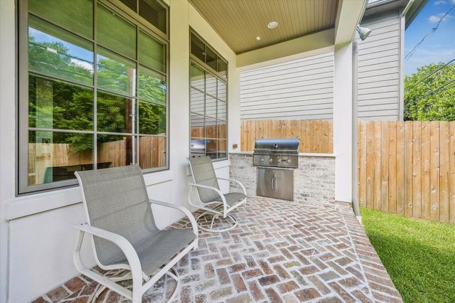 6631 Edloe Street, Southside Place, TX 77005