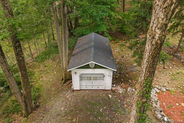 12 Cascade Trail, Monroe, NY 10950