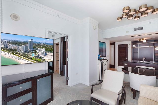 4391 Collins Avenue 709, Miami Beach, FL 33140