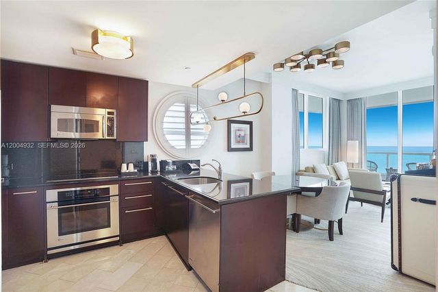 4391 Collins Avenue 709, Miami Beach, FL 33140