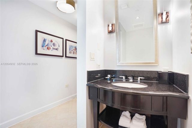 4391 Collins Avenue 709, Miami Beach, FL 33140