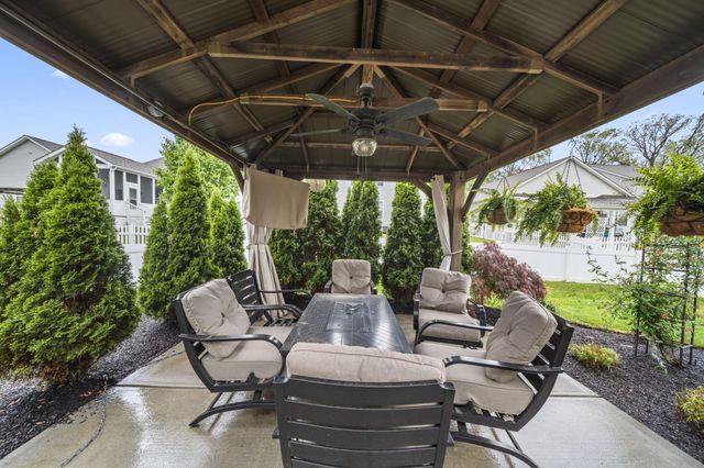 6139 Bradwood Drive, Westerville, OH 43081