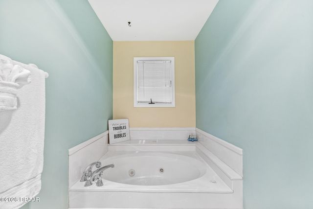 2962 Sea Oats Circle, Daytona Beach Shores, FL 32118