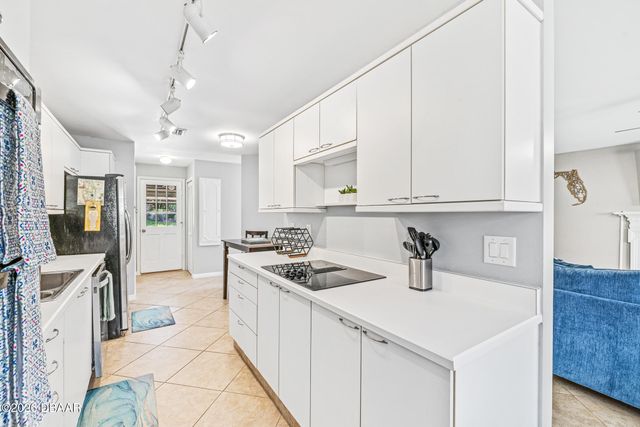 2962 Sea Oats Circle, Daytona Beach Shores, FL 32118