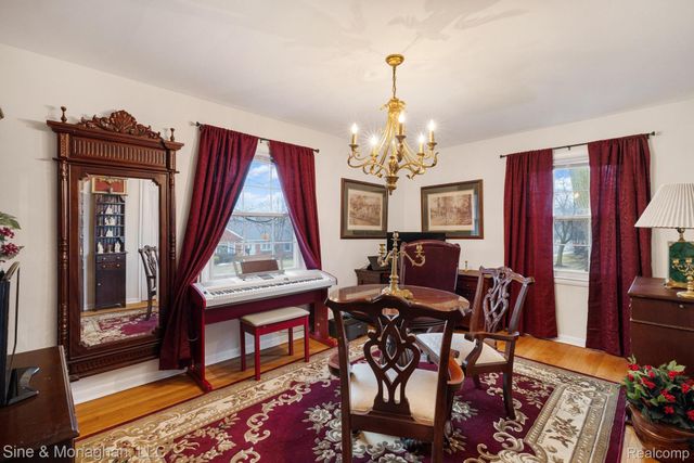 612 Cadieux Road, Grosse Pointe, MI 48230