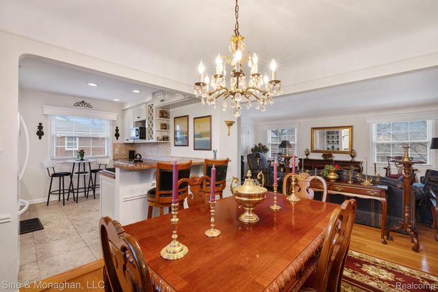 612 Cadieux Road, Grosse Pointe, MI 48230