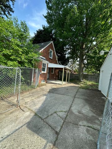 20045 Ward Avenue, Detroit, MI 48235
