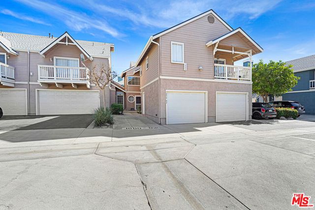 1890 Rory Lane 2, Simi Valley, CA 93063
